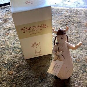 Flurryville Nordic Nora Snowman 7.5" Figurine In Box